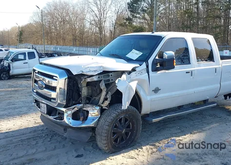 2013 Ford F-250 Lariat из США, поврежденный, VIN 1FT7W2BT1DEA11470
